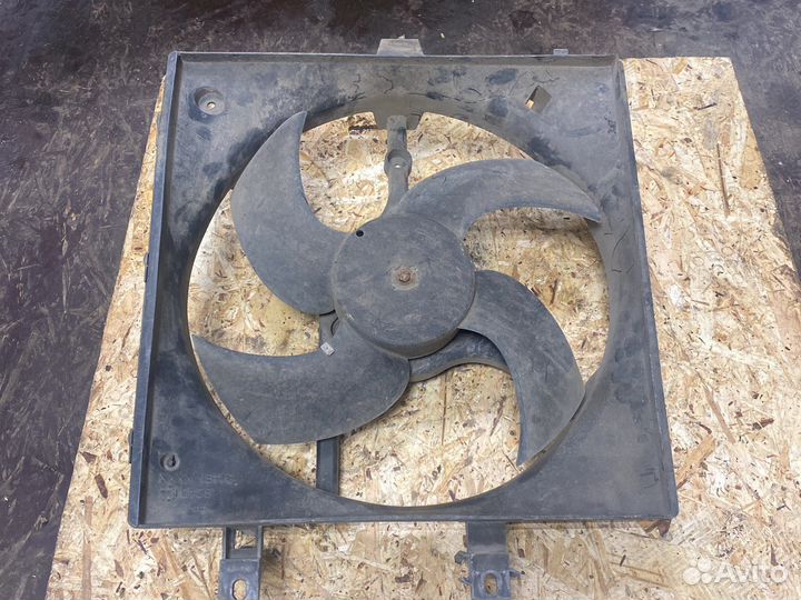 Вентилятор охлаждения Nissan primera p 11