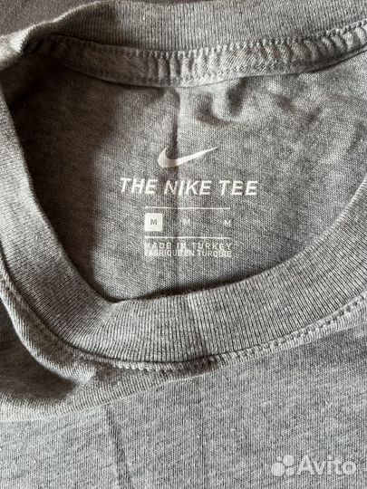 Футболка Nike Tee