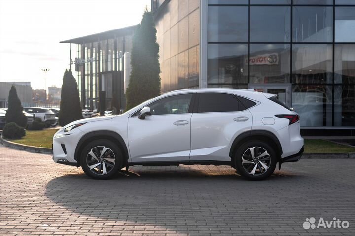 Lexus NX 2.0 AT, 2021, 18 200 км