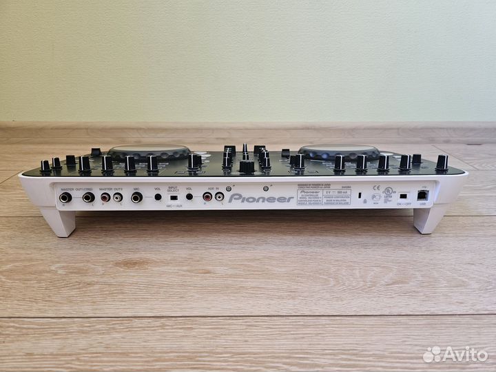 DJ-контроллер Pioneer DDJ Ergo V