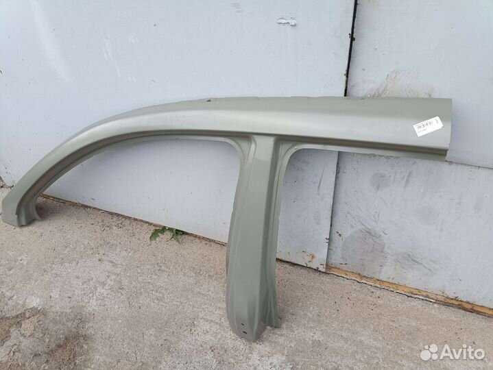 Стойка кузова левая центральная