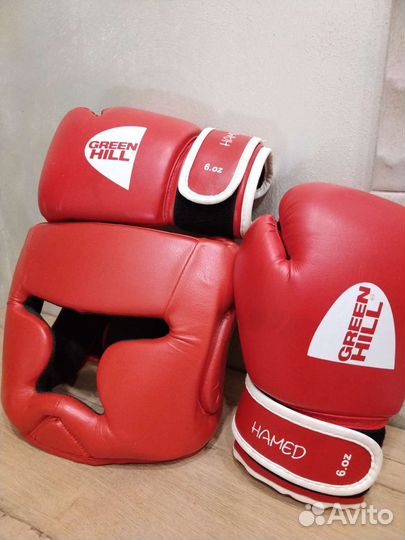 Шлем и Боксерские перчатки