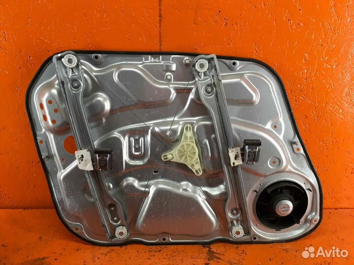 Стеклоподъемник электрический передний правый Hyundai i30