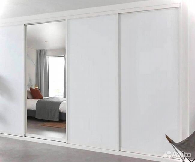 Стеклянная перегородка