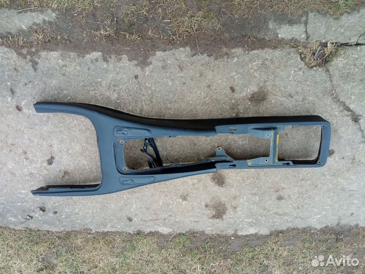 Консоль торпеды центральная на опель омега б