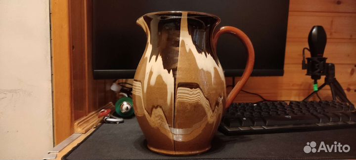 Керамический кувшин