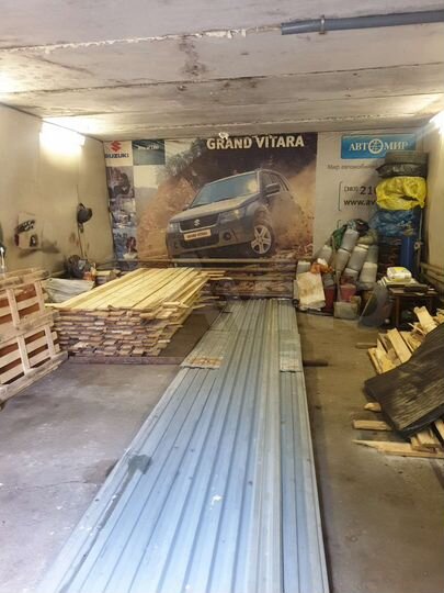 Гараж, > 30 м²