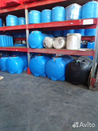 Емкость для воды пластиковая