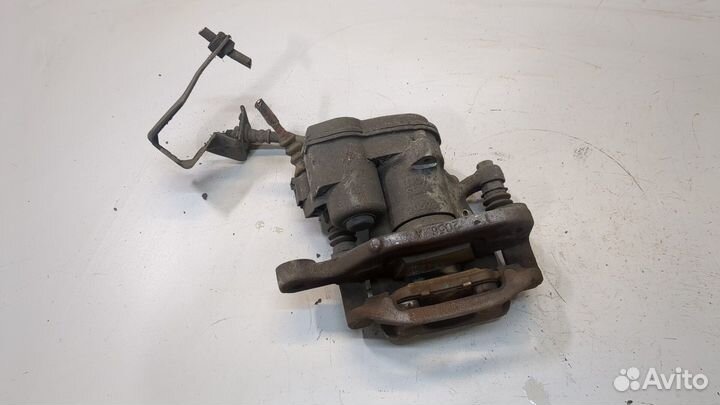 Суппорт правый задний Nissan Leaf 2017, 2019