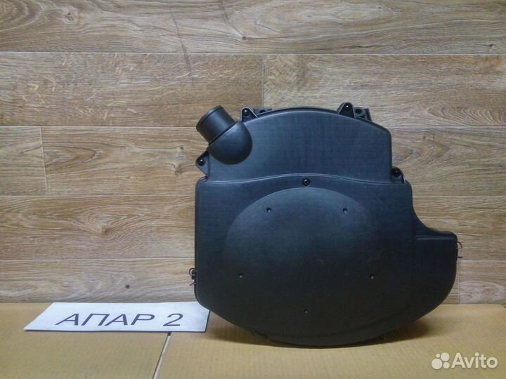 Корпус воздушного фильтра Renault Logan 1 2004-201