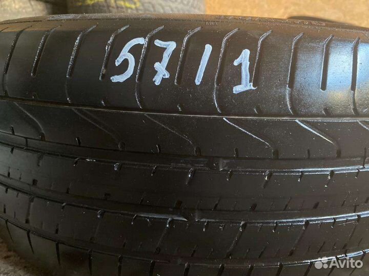 Pirelli P Zero 245/45 R19 98Y
