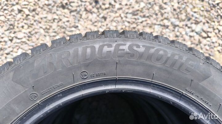 Bridgestone Ice Cruiser 7000S 205/55 R16 91T