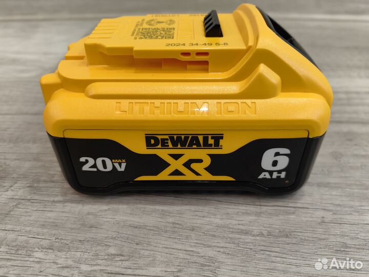 DeWalt DCB206 - Аккумуляторная батарея 6Ah