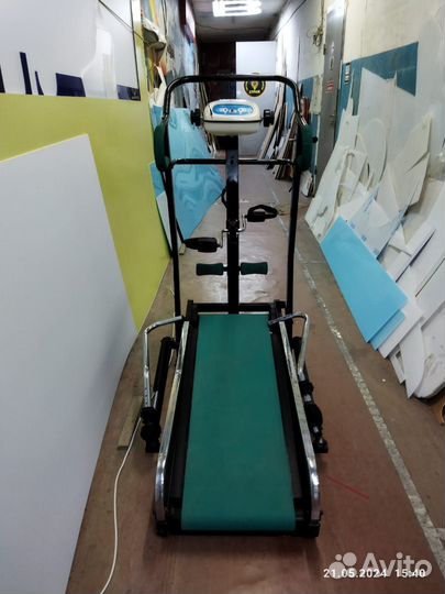 Беговая дорожка, тренажёр