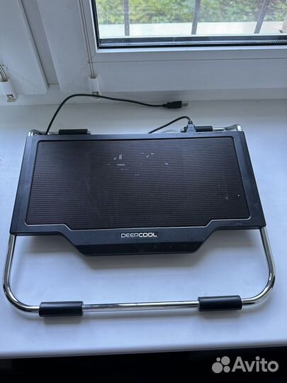 Охлаждающая подставка для ноутбука Deepcool