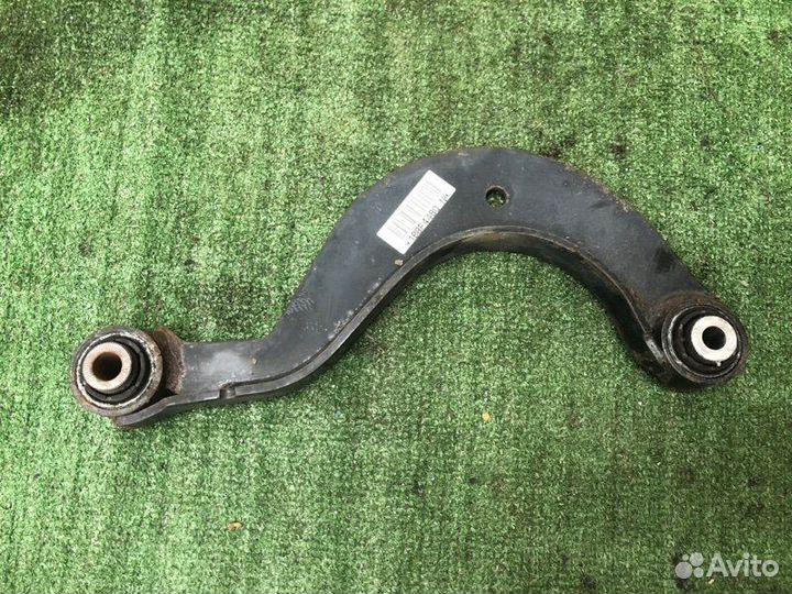 Рычаг подвески верхний задний правый Volkswagen