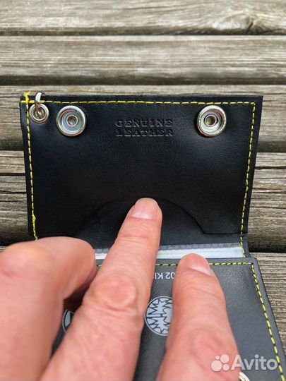 Портмоне Kiss Army на цепи с креплением на пояс