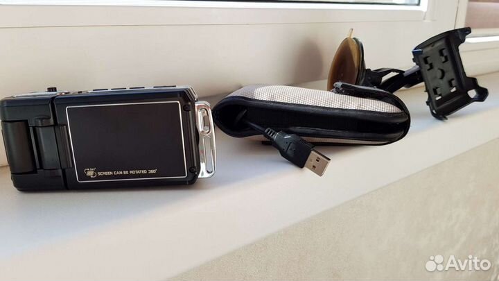 Продаю б/у видеорегистратор в отличном состоянии