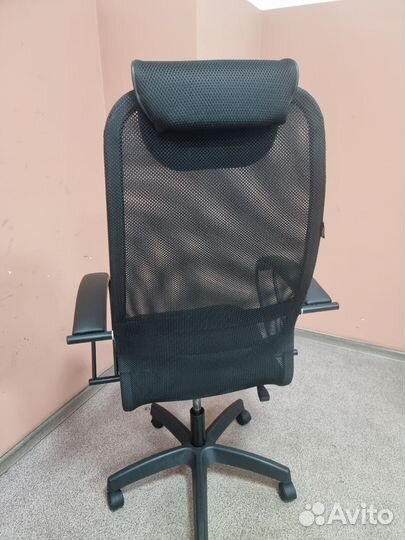 Компьютерное кресло metta