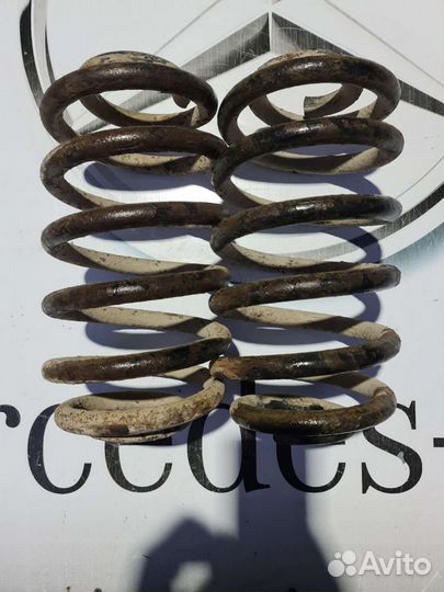 Пружины задние Mercedes W639