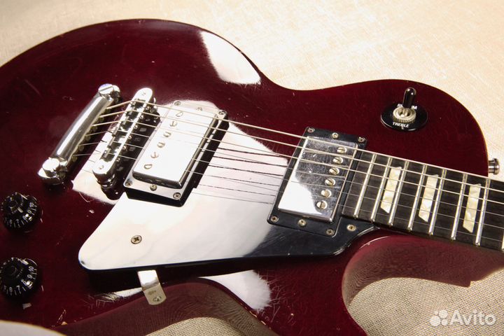 Gibson les paul studio wine red 1997 с кейсом