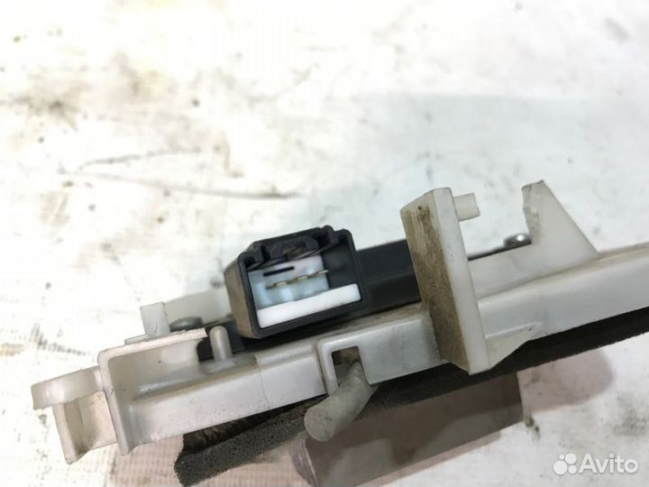 Резистор отопителя Mazda 3 седан BK Z6 2008