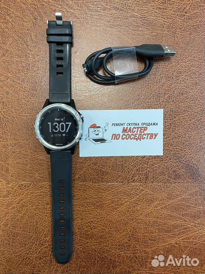 Часы Garmin fenix 5 plus