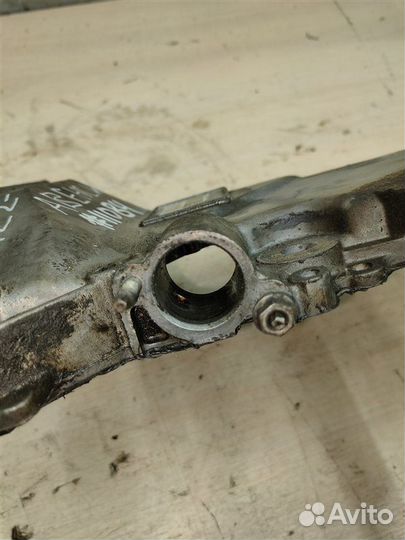 Лобовина двигателя Toyota Avensis