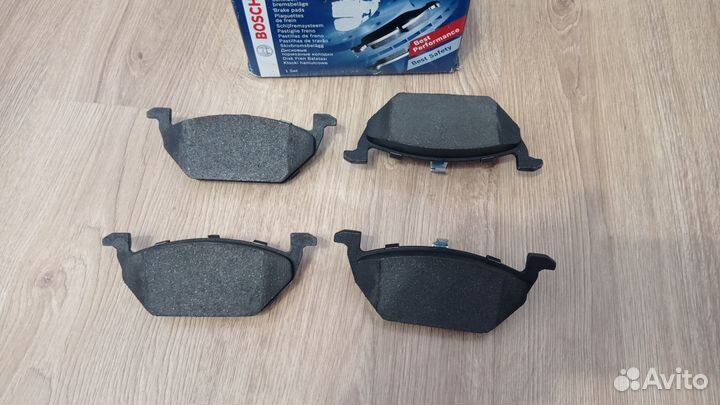 Колодки тормозные передние Bosh Skoda/Audi/VW
