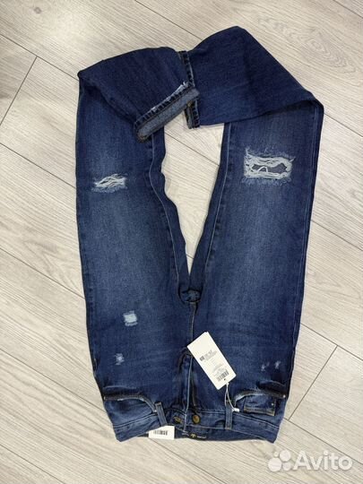 Джинсы женские
