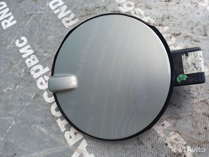 Лючок бензобака Opel Astra h