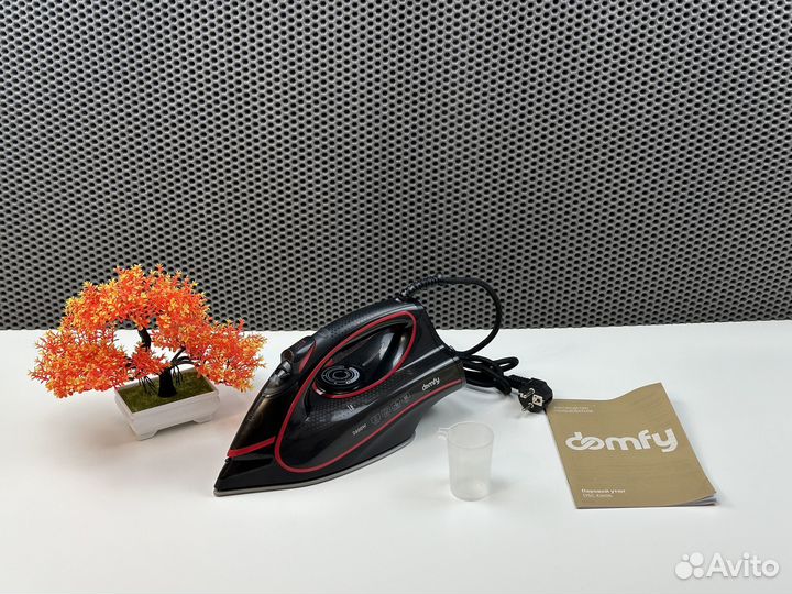 Утюг Domfy DSC-EI606
