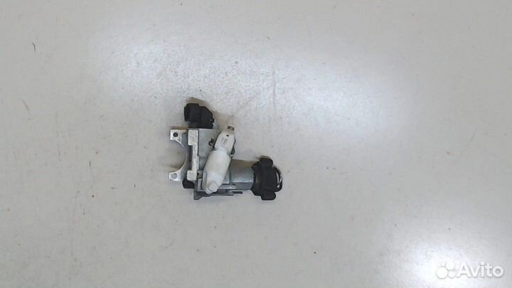 Замок зажигания Chevrolet Trailblazer, 2004