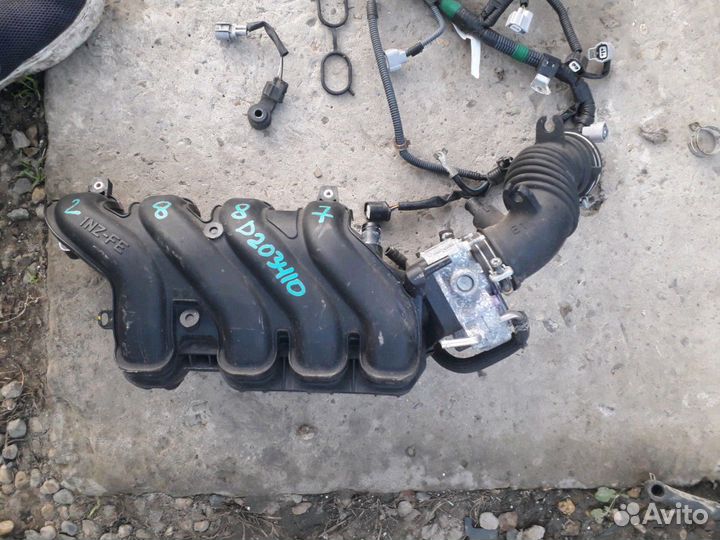 Впускной коллектор 1NZ Тойота