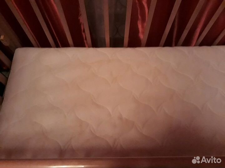 Кроватка детская