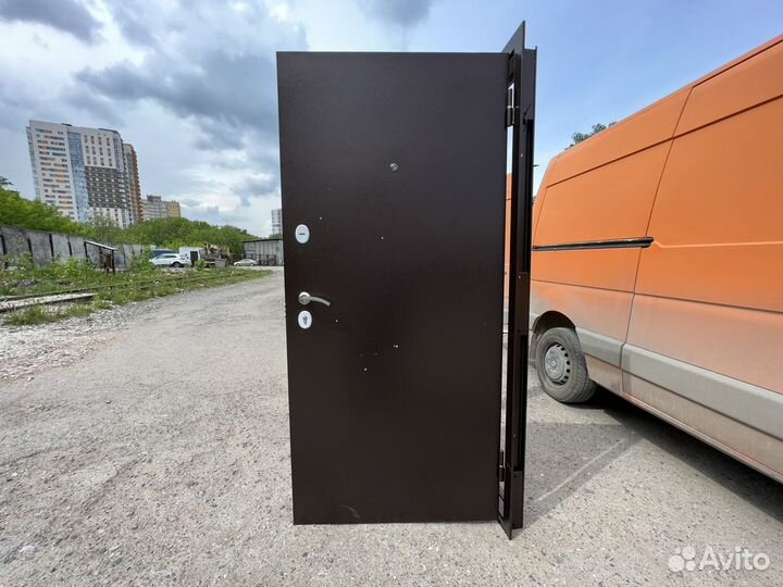 Входная дверь утепленная