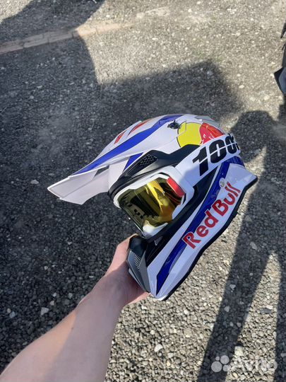 Кроссовый шлем с очками