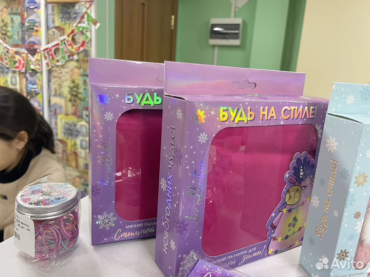 Подарочные наборы для девочек к Новому году