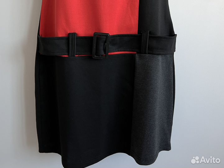 Платье трикотажное женское m