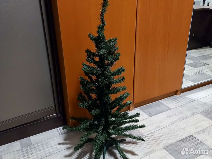 Елка искусственная