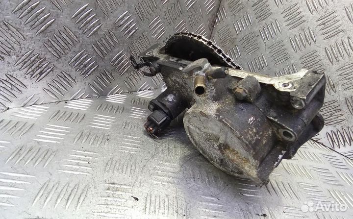 Насос вакуумный Nissan X-Trail