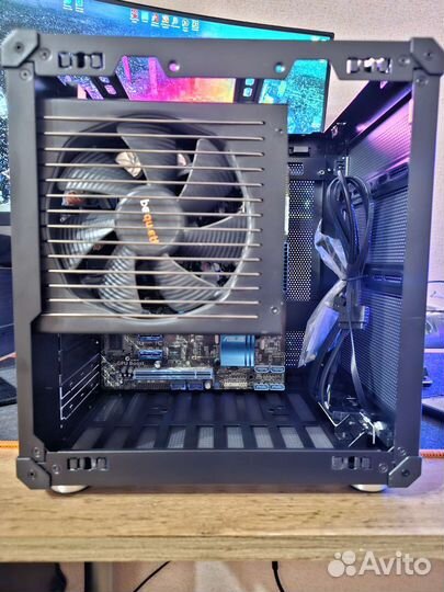 Компактный корпус