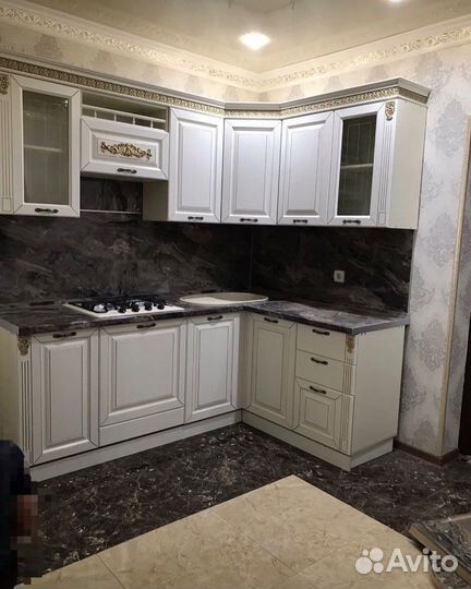 Кухня Азиза 210/150 Новая