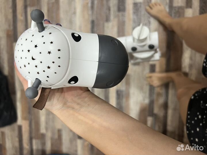 Мобиль на кроватку жирафик