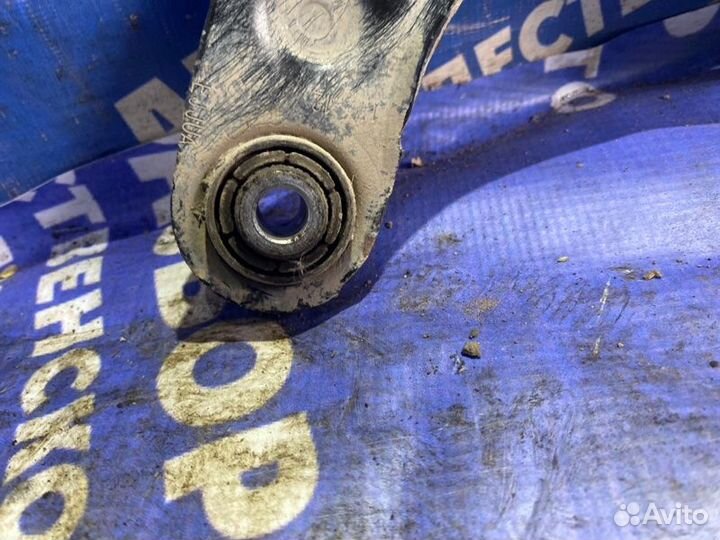 Задний рычаг подвески Ford Focus 3 седан 2013