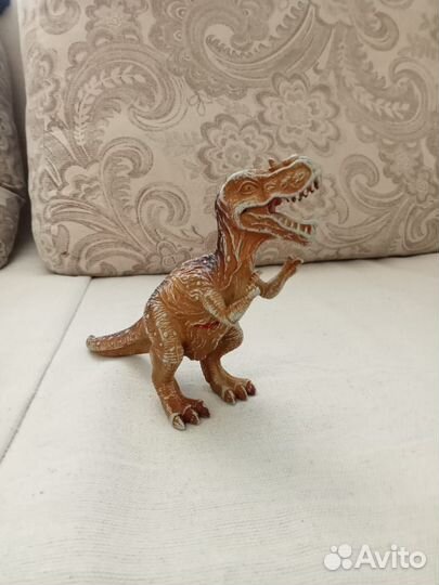 Игрушки динозавры