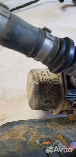 Bentley Continental GT Насос вакуумный тормозной