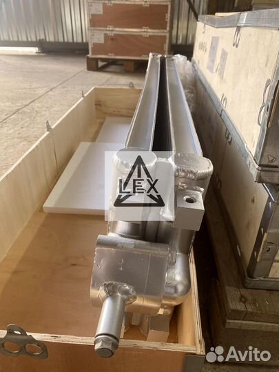 Радиатор экскаватор PC200 x8