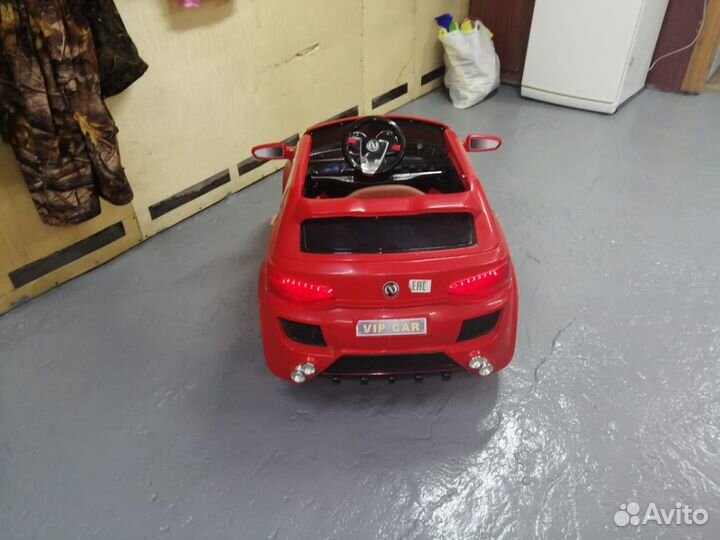 Автомобиль