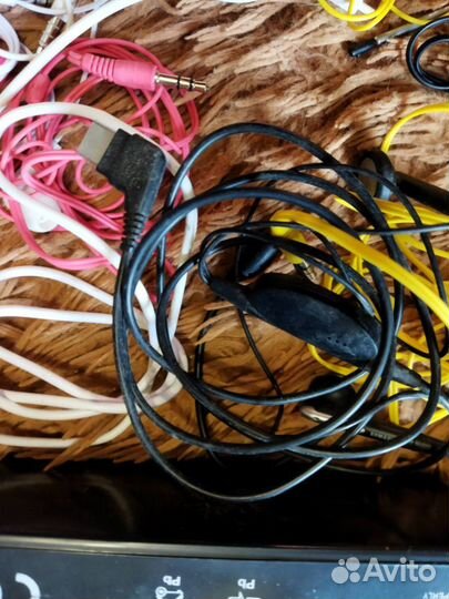 Зарядный, наушники телефон